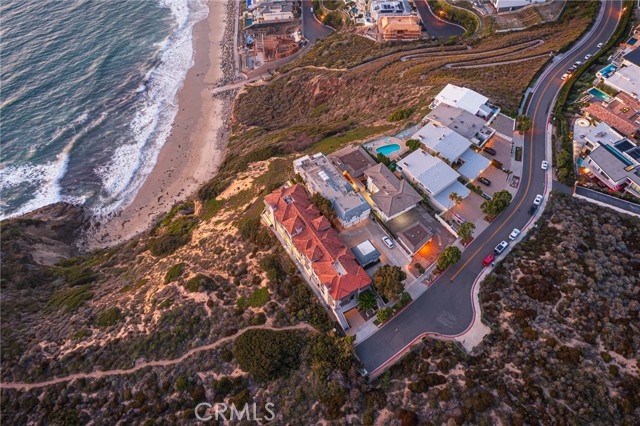 34385 Dana Strand Road, Dana Point CA: https://media.crmls.org/medias/716f29a0-7852-4fc0-a1b8-b9e7a054032f.jpg