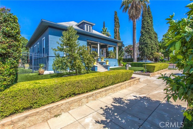 457 S 4th Street, Redlands CA: https://media.crmls.org/medias/716f9890-f900-4854-9107-5e50515afdcd.jpg