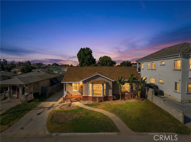 Front Image Thumbnail for CRDW26028766