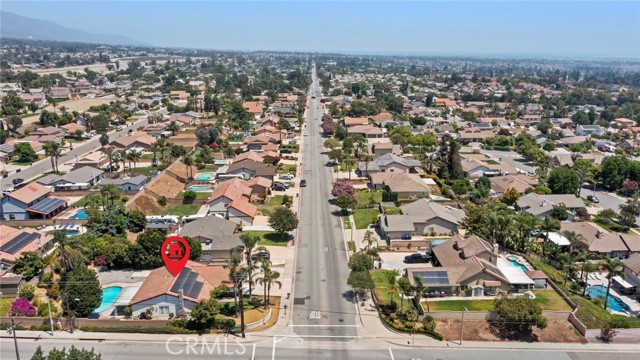 9504 Lemon, Rancho Cucamonga CA: https://media.crmls.org/medias/716fb9ae-b95a-4e6c-8aa5-42cd1a635e2c.jpg