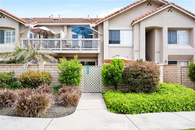 Detail Gallery Image 1 of 10 For 29012 Canyon Ridge Dr #120,  Lake Forest,  CA 92679 - 1 Beds | 1 Baths