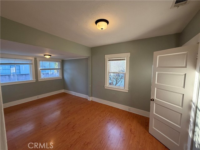 Detail Gallery Image 9 of 17 For 3117 Lincoln, Altadena,  CA 91001 - 4 Beds | 2 Baths