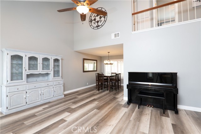 Detail Gallery Image 7 of 29 For 1826 Chesapeake Way, Corona,  CA 92878 - 3 Beds | 2/1 Baths