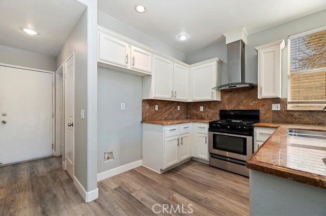 Detail Gallery Image 12 of 40 For 16337 Twilight Cir, Riverside,  CA 92503 - 4 Beds | 2/1 Baths