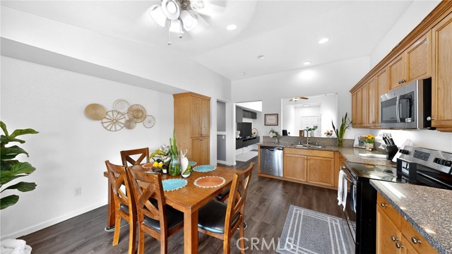 Detail Gallery Image 14 of 47 For 2368 Hearthsong Ct, Riverbank,  CA 95367 - 3 Beds | 2 Baths