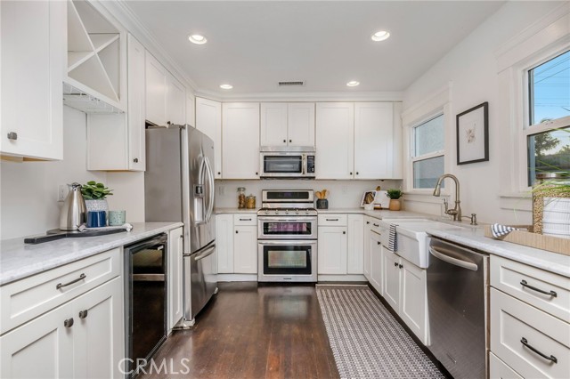 227 Ximeno Avenue, Long Beach CA: https://media.crmls.org/medias/7171e0bd-469a-4089-b69d-eb3146733076.jpg