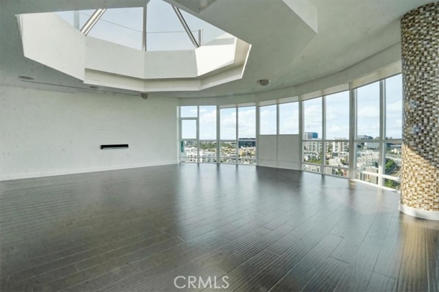 Detail Gallery Image 3 of 50 For 3131 Michelson #1802,  Irvine,  CA 92612 - 3 Beds | 2 Baths