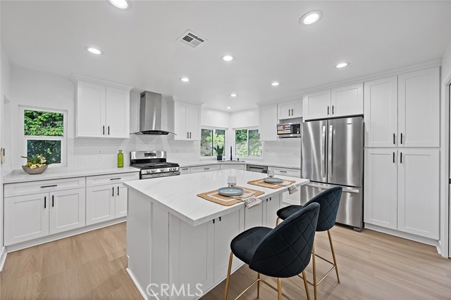 Detail Gallery Image 4 of 26 For 20111 Evening Breeze Dr, Walnut,  CA 91789 - 4 Beds | 3 Baths