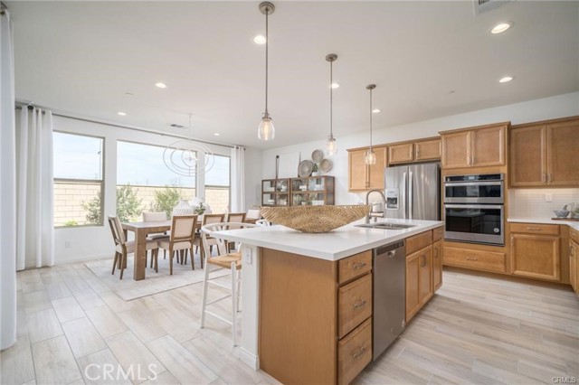 Detail Gallery Image 16 of 44 For 3677 S Bearberry Ave, Ontario,  CA 91761 - 5 Beds | 3 Baths