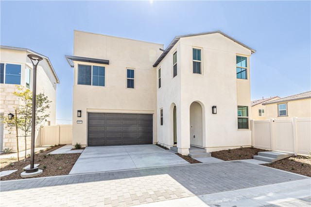 Detail Gallery Image 1 of 20 For 3472 E Emerald Dr, Ontario,  CA 91761 - 4 Beds | 3 Baths