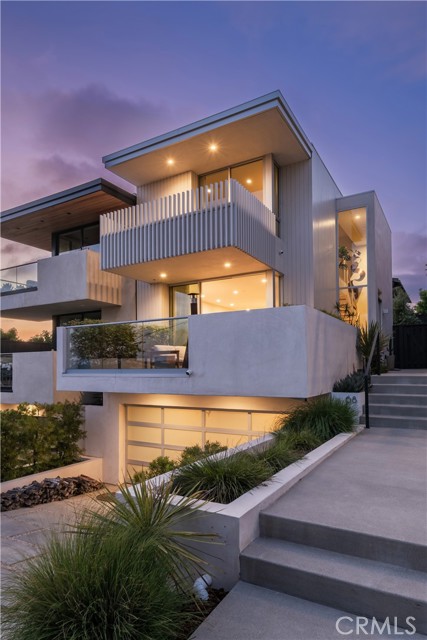 68 E F Street, Encinitas CA: https://media.crmls.org/medias/7175753f-019c-405e-a14a-9a2dfc6ceb4b.jpg