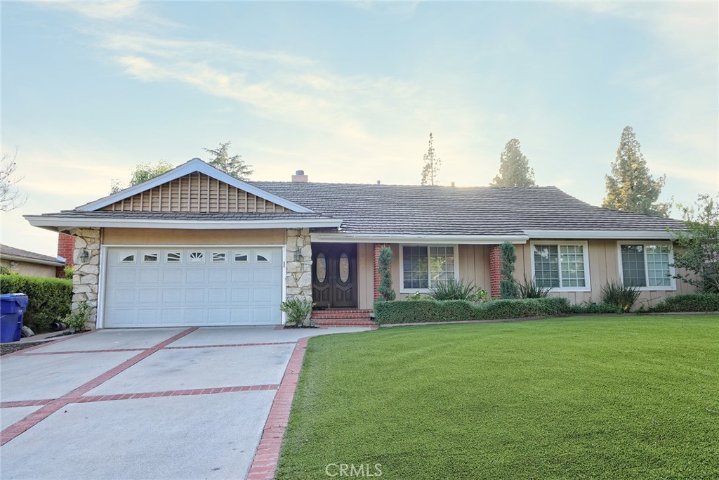 11049 Baird Avenue