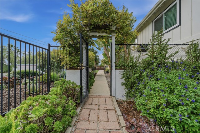 Detail Gallery Image 4 of 48 For 1864 Winterwarm, Fallbrook,  CA 92028 - 3 Beds | 2/1 Baths