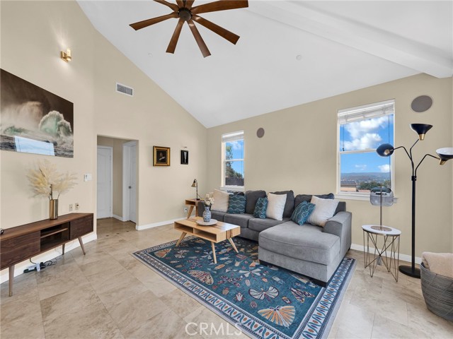 1124 Kathleen Drive, Newbury Park CA: https://media.crmls.org/medias/7177c8fd-7f4f-4878-9b2b-3eed9739d404.jpg