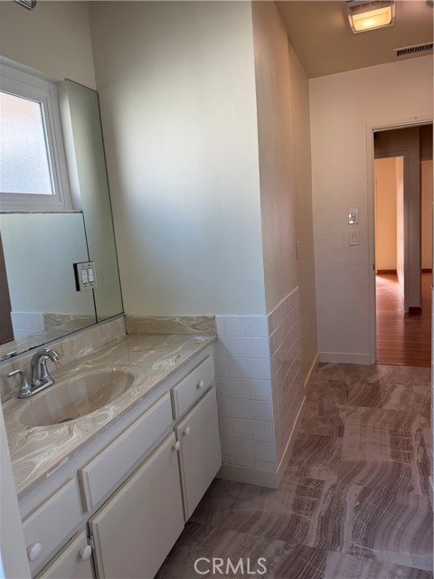 612 S 3rd Street, Montebello CA: https://media.crmls.org/medias/71788418-2e7e-4b79-affd-661b33cd9794.jpg