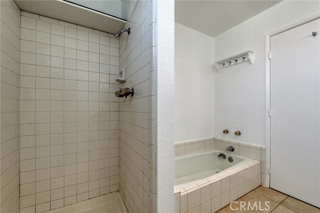 10229 Variel Avenue, Chatsworth CA: https://media.crmls.org/medias/717892e2-1fe7-4826-ac1f-dd38f55e252c.jpg