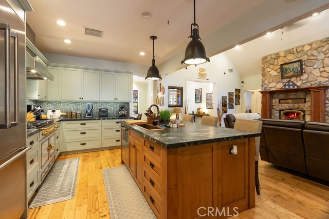 Image 6 of 66 For 16713 Sequoia Way