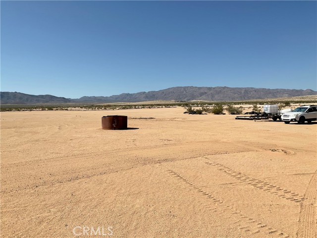 76421 Amboy Road, Twentynine Palms, California 92277, ,Commercial Sale,For Sale,76421 Amboy Road,CRJT23161153