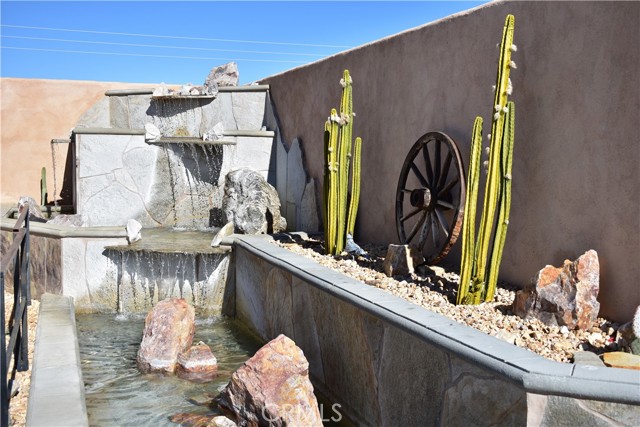 Detail Gallery Image 6 of 28 For 61611 Alta Loma Dr, Joshua Tree,  CA 92252 - 2 Beds | 2 Baths