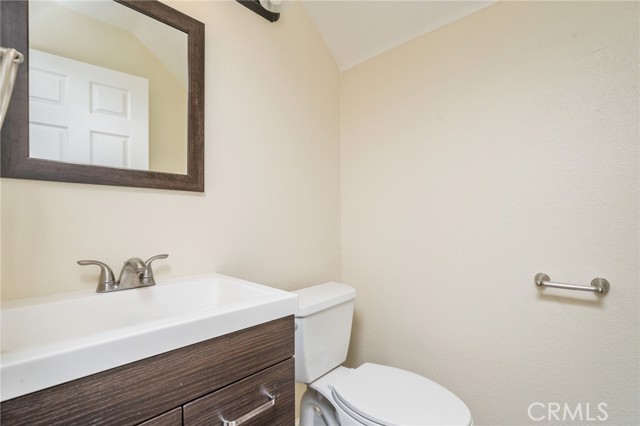 Detail Gallery Image 15 of 49 For 1402 Daylily St, Upland,  CA 91784 - 3 Beds | 2/1 Baths