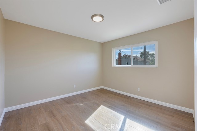 Image 22 of 27 For 6485 Clovis  