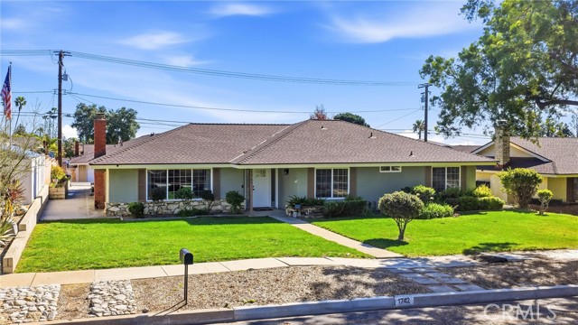 Detail Gallery Image 4 of 58 For 1742 N Albright Ave, Upland,  CA 91784 - 4 Beds | 2/1 Baths