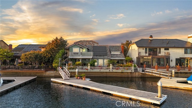 3562 Venture Drive, Huntington Beach CA: https://media.crmls.org/medias/71798696-9296-4e1d-a47a-b57e92c6d19c.jpg