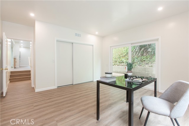 14879 Jadestone Drive, Sherman Oaks CA: https://media.crmls.org/medias/7179d3a9-9111-437d-bc34-02d67eaa1ad4.jpg