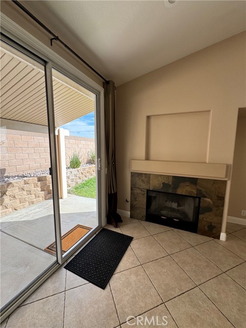 Detail Gallery Image 13 of 44 For 914 Banbury St, Hemet,  CA 92544 - 3 Beds | 2 Baths