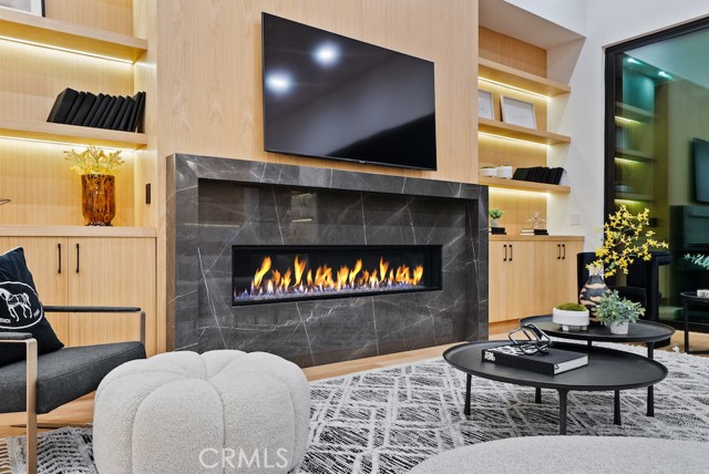 5727 Cahill Avenue, Tarzana CA: https://media.crmls.org/medias/717ab1a4-c485-472d-b254-cc6d308e1a5f.jpg