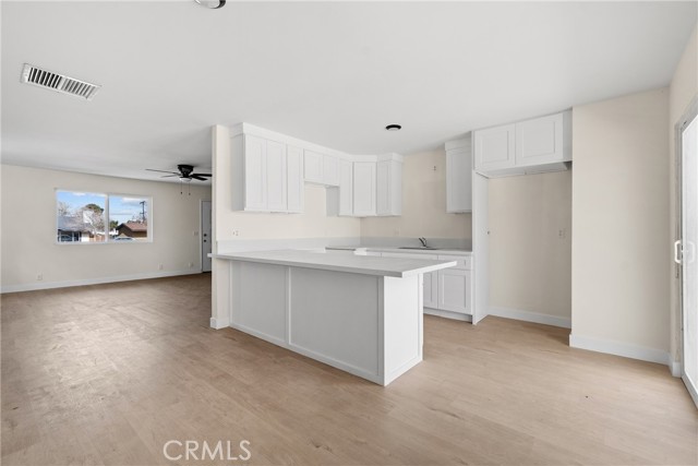 16245 Pine Street, Hesperia CA: https://media.crmls.org/medias/717ac466-cea7-42e8-9614-e438607b479e.jpg
