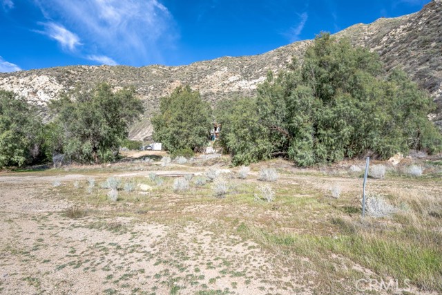 Detail Gallery Image 12 of 31 For 12571 Capra, Agua Dulce,  CA 91390 - 3 Beds | 1 Baths
