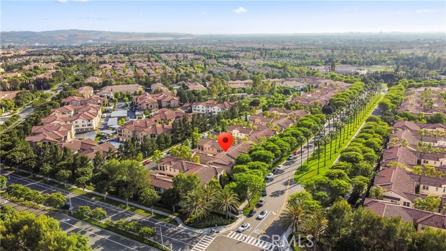76 City Stroll, Irvine CA: https://media.crmls.org/medias/717c3fea-60a0-4a16-8b71-9423029d3207.jpg