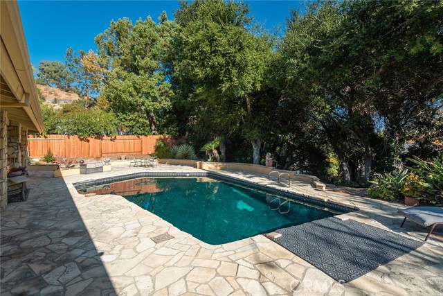 Detail Gallery Image 33 of 50 For 19507 Valdez Dr, Tarzana,  CA 91356 - 5 Beds | 4 Baths