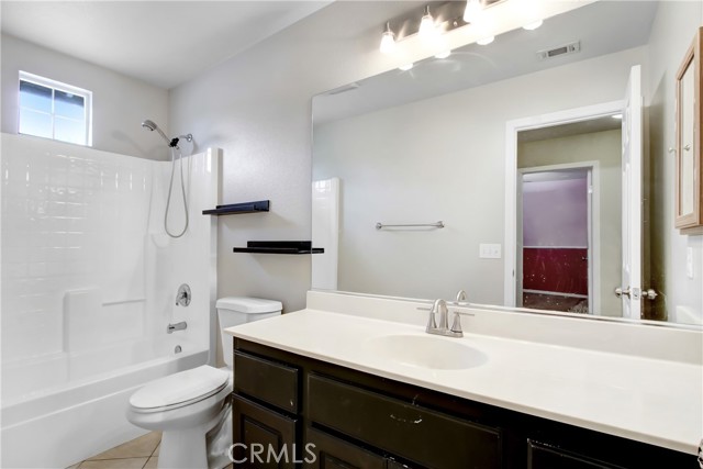 Detail Gallery Image 12 of 17 For 31757 Canyon Estates, Lake Elsinore,  CA 92532 - 3 Beds | 2/1 Baths