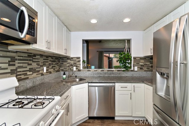 Detail Gallery Image 13 of 47 For 9848 Mammoth Dr, Montclair,  CA 91763 - 3 Beds | 2/1 Baths