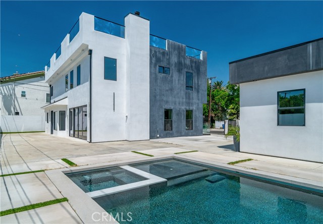 Detail Gallery Image 49 of 57 For 13838 Milbank St, Sherman Oaks,  CA 91423 - 4 Beds | 4 Baths