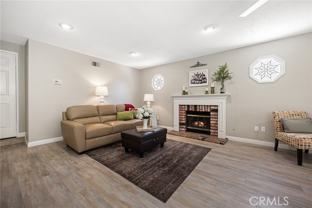 Detail Gallery Image 9 of 25 For 17540 Monette Cir, Yorba Linda,  CA 92886 - 4 Beds | 2/1 Baths