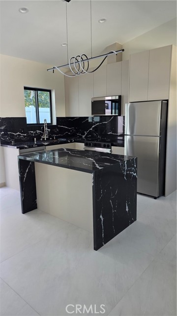 Detail Gallery Image 36 of 40 For 14242 Hortense, Sherman Oaks,  CA 91423 - 4 Beds | 4 Baths