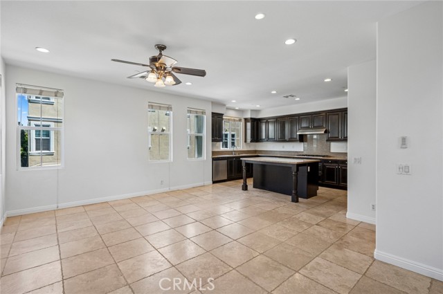 Detail Gallery Image 8 of 28 For 56 Fringe Tree, Irvine,  CA 92606 - 4 Beds | 3 Baths