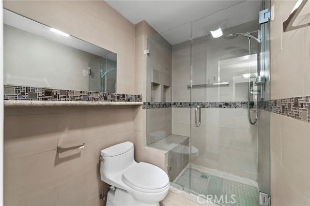 Detail Gallery Image 25 of 37 For 10650 Holman Ave #107,  Los Angeles,  CA 90024 - 2 Beds | 2 Baths