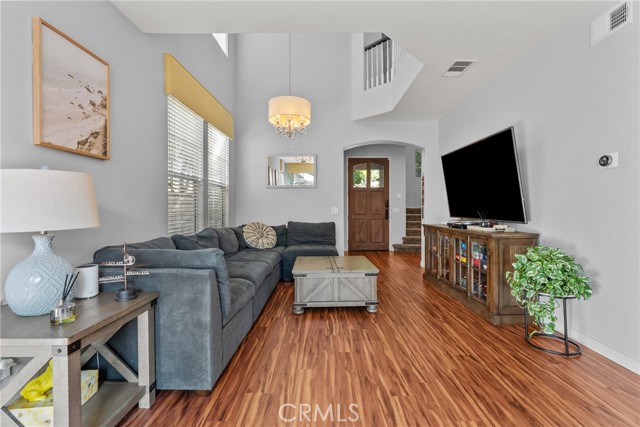 Detail Gallery Image 6 of 37 For 24714 Avignon Dr, Valencia,  CA 91355 - 3 Beds | 3 Baths