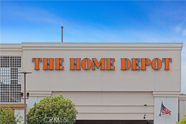 5633 Carlton Way, Hollywood CA: https://media.crmls.org/medias/71814a97-b79f-4487-9685-055b0eb3d685.jpg