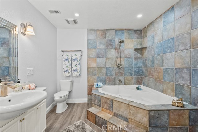 Detail Gallery Image 20 of 33 For 4550 W Avenue L2, Quartz Hill,  CA 93536 - 5 Beds | 3 Baths