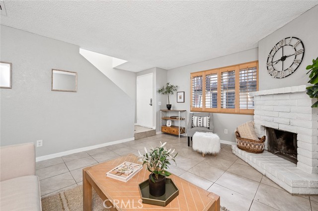 Detail Gallery Image 1 of 33 For 9100 Acacia Ave #24,  Fontana,  CA 92335 - 2 Beds | 1/1 Baths