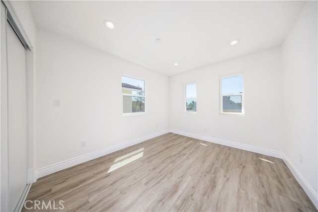 Image 16 of 26 For 763 Lewis Street