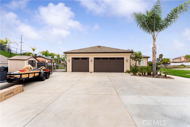 Detail Gallery Image 15 of 73 For 16905 Silver Star Ct, Riverside,  CA 92506 - 4 Beds | 4 Baths