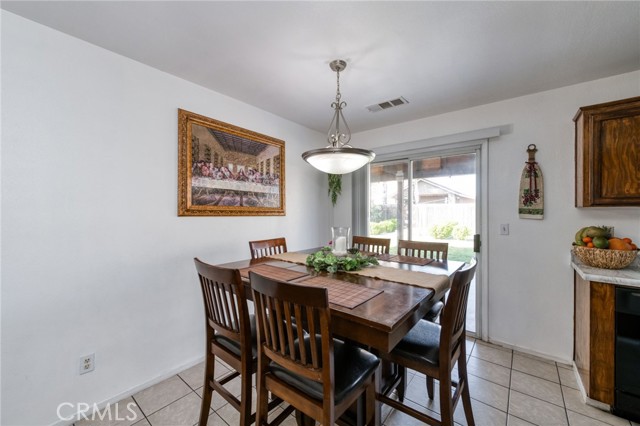 Detail Gallery Image 12 of 34 For 423 N Morningside, Dinuba,  CA 93618 - 4 Beds | 2 Baths