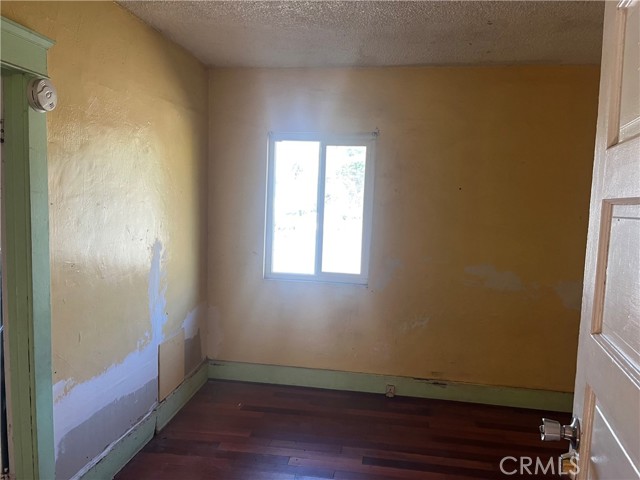 Detail Gallery Image 4 of 8 For 3716 Flora Ave, Los Angeles,  CA 90031 - – Beds | – Baths