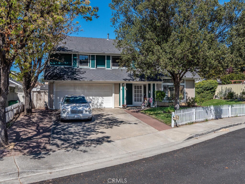 929 Wade Court, Paso Robles, CA 93446